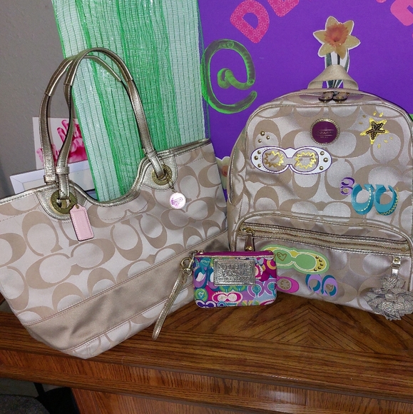 Like New Signature Coach Tan and Pink Purse - Picture 13 of 13